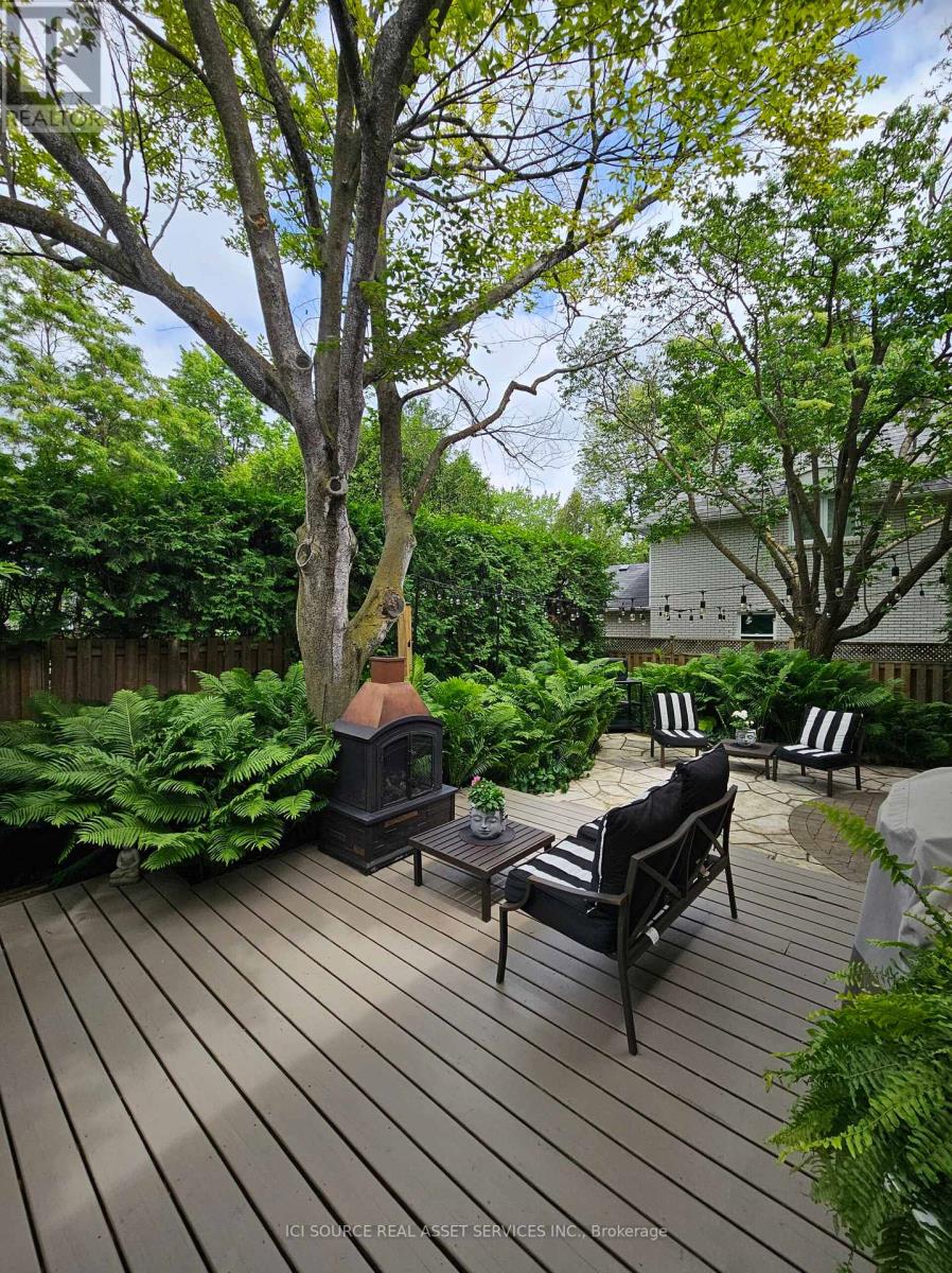 Photo 9 of 1 Erinlea Court, Ottawa ON
