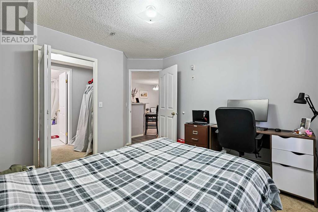 Single Family House for Sale in   Somervale Court SW Somerset Calgary 