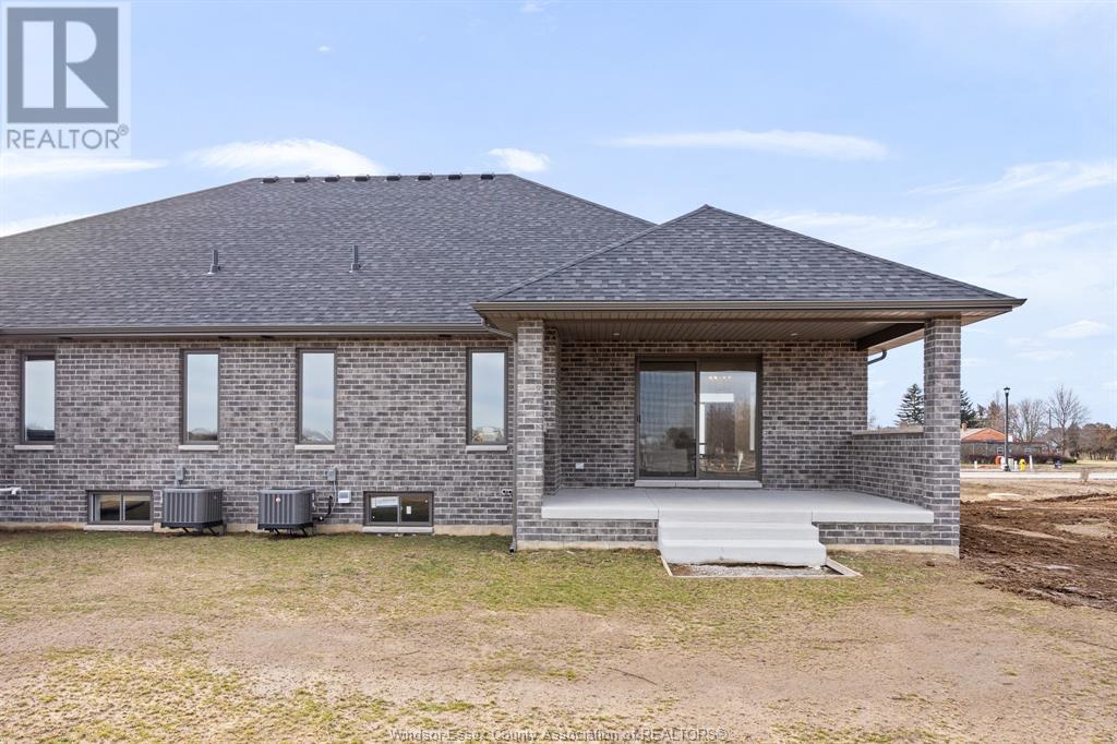 Photo 35 of 53 Gaffan, Kingsville ON