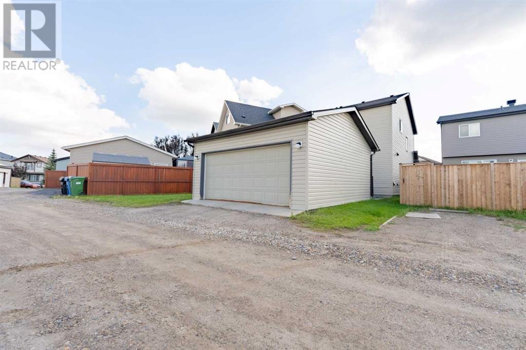 Single Family House for Sale in  Panora Road NW Panorama Hills Calgary 