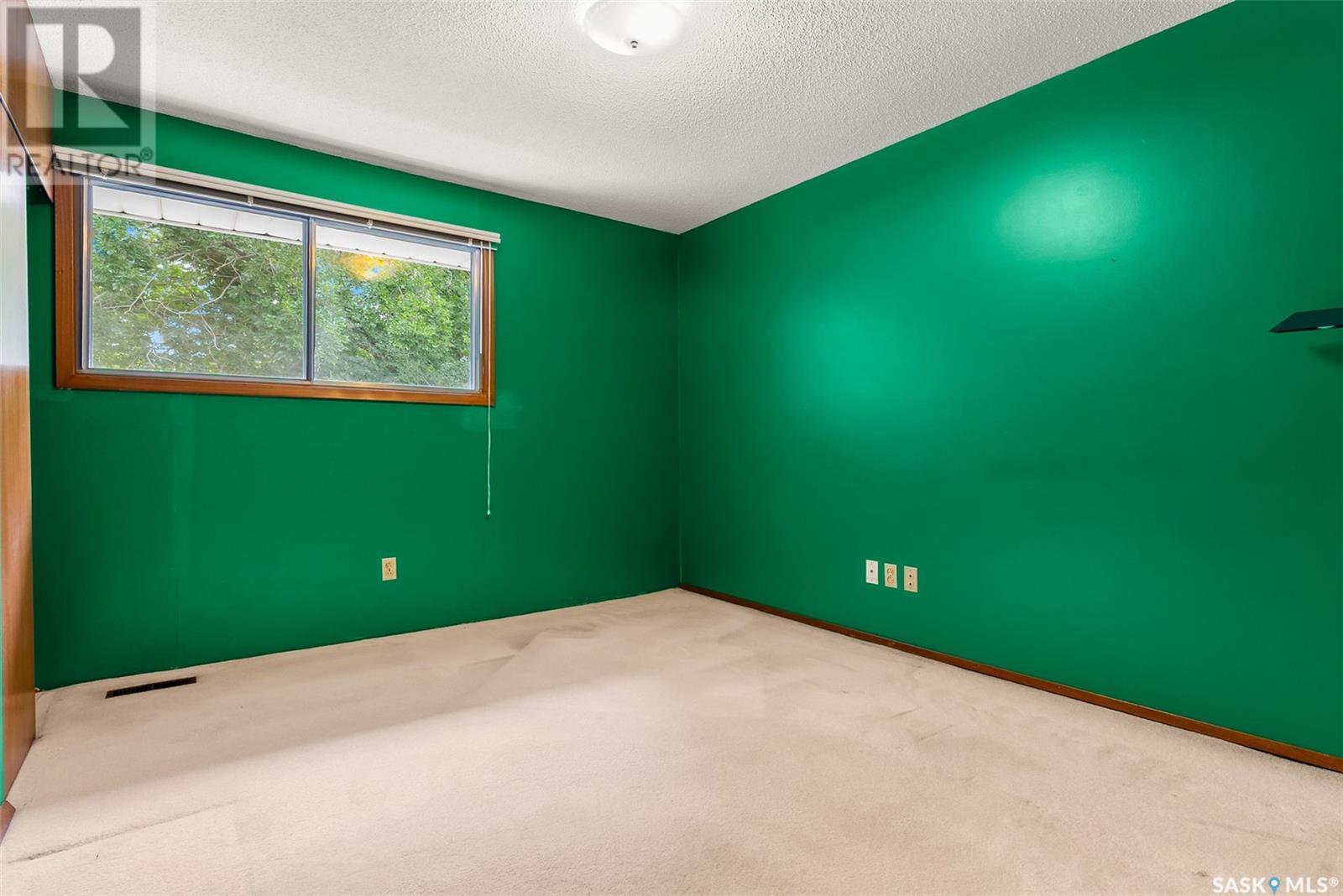 Photo 17 of 3022 Lacon Street, Regina SK