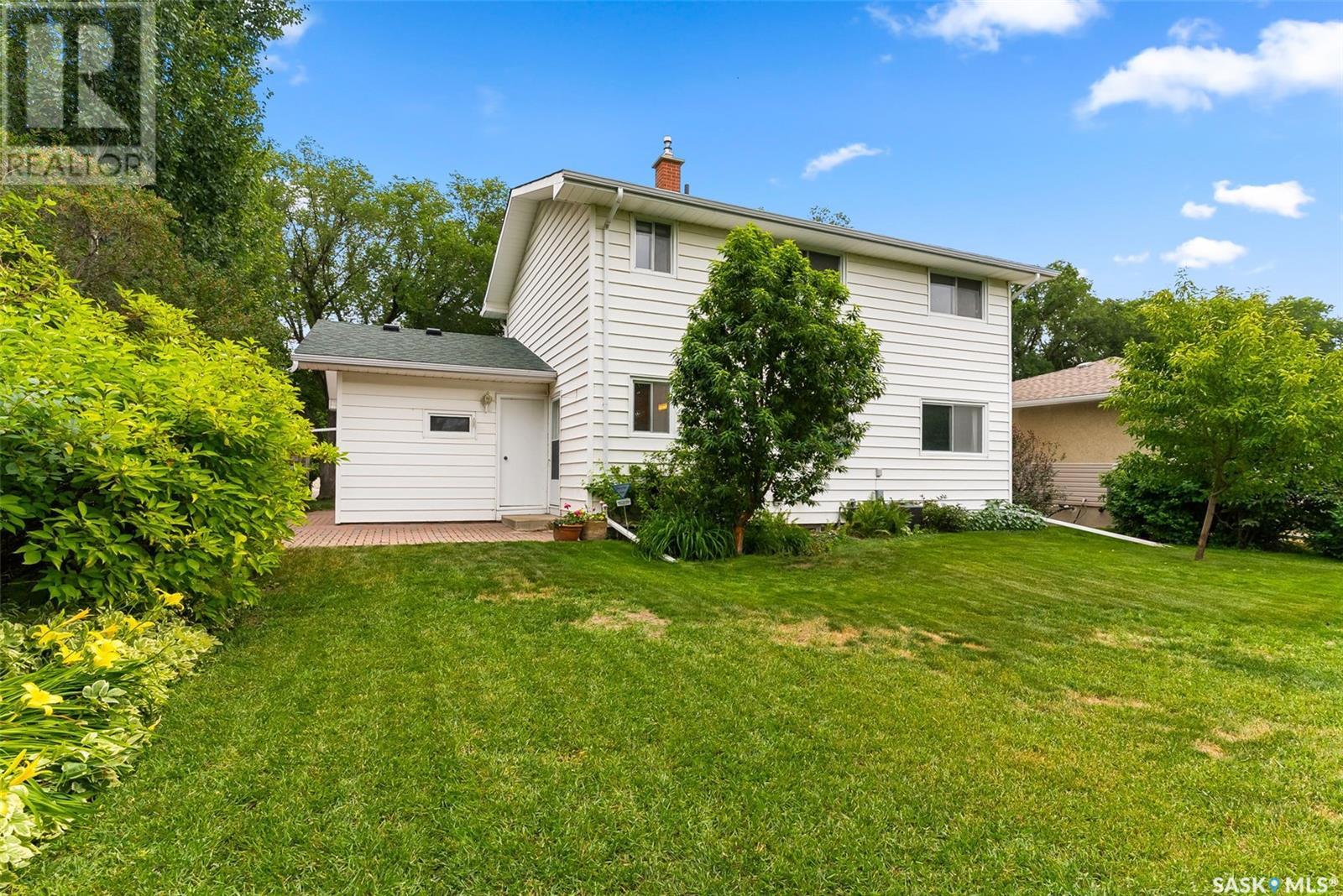 Photo 32 of 3022 Lacon Street, Regina SK