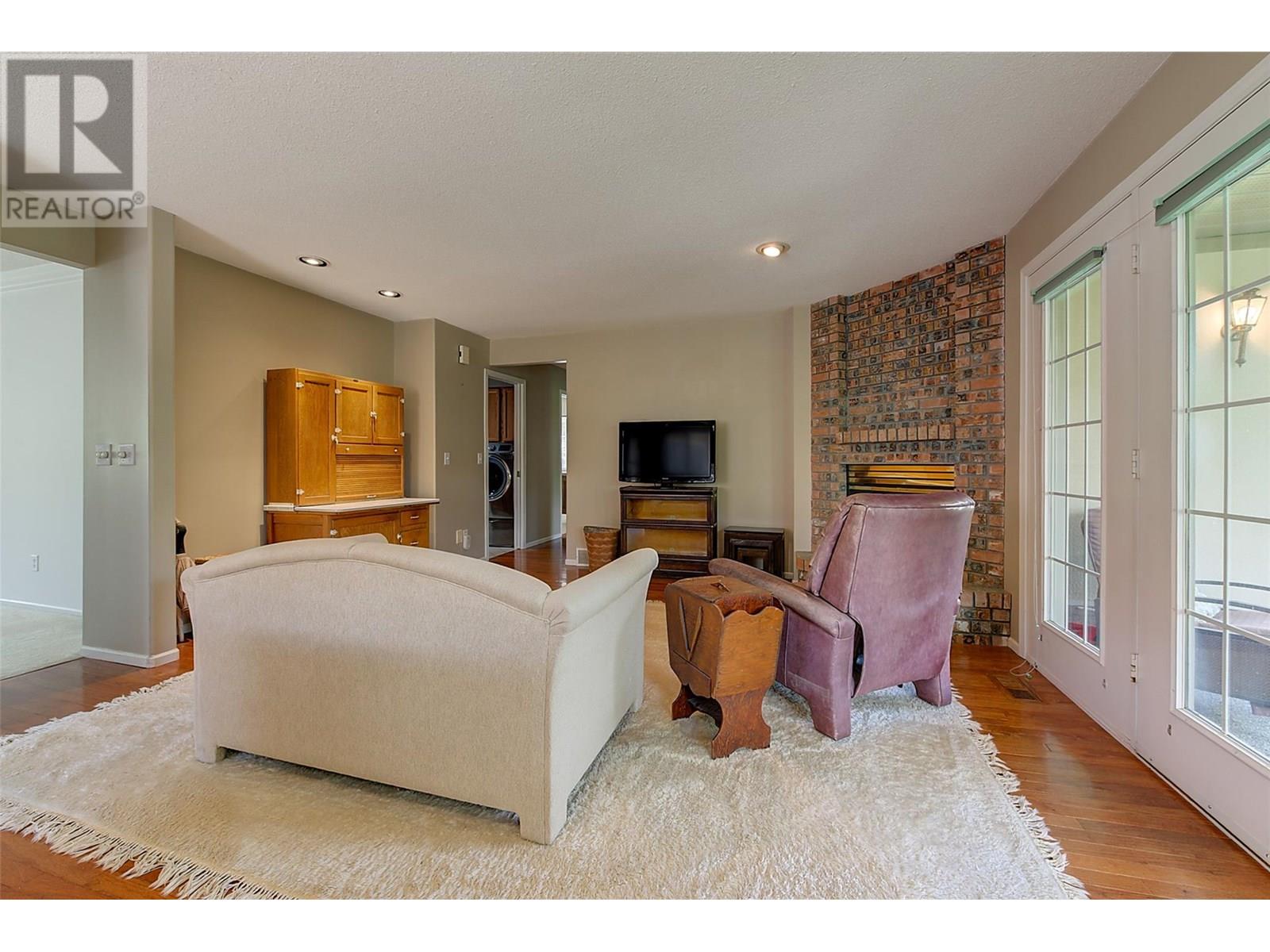 147 1201 Cameron Avenue, Kelowna