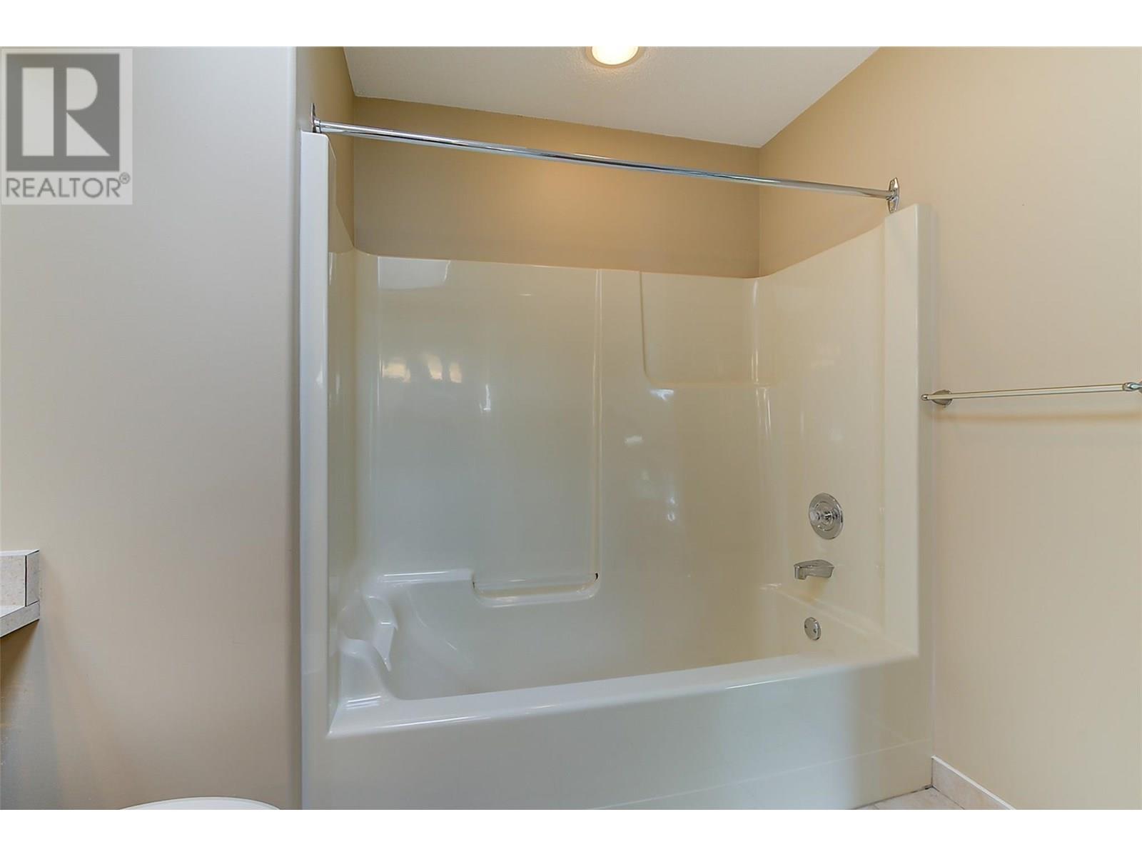 147 1201 Cameron Avenue, Kelowna