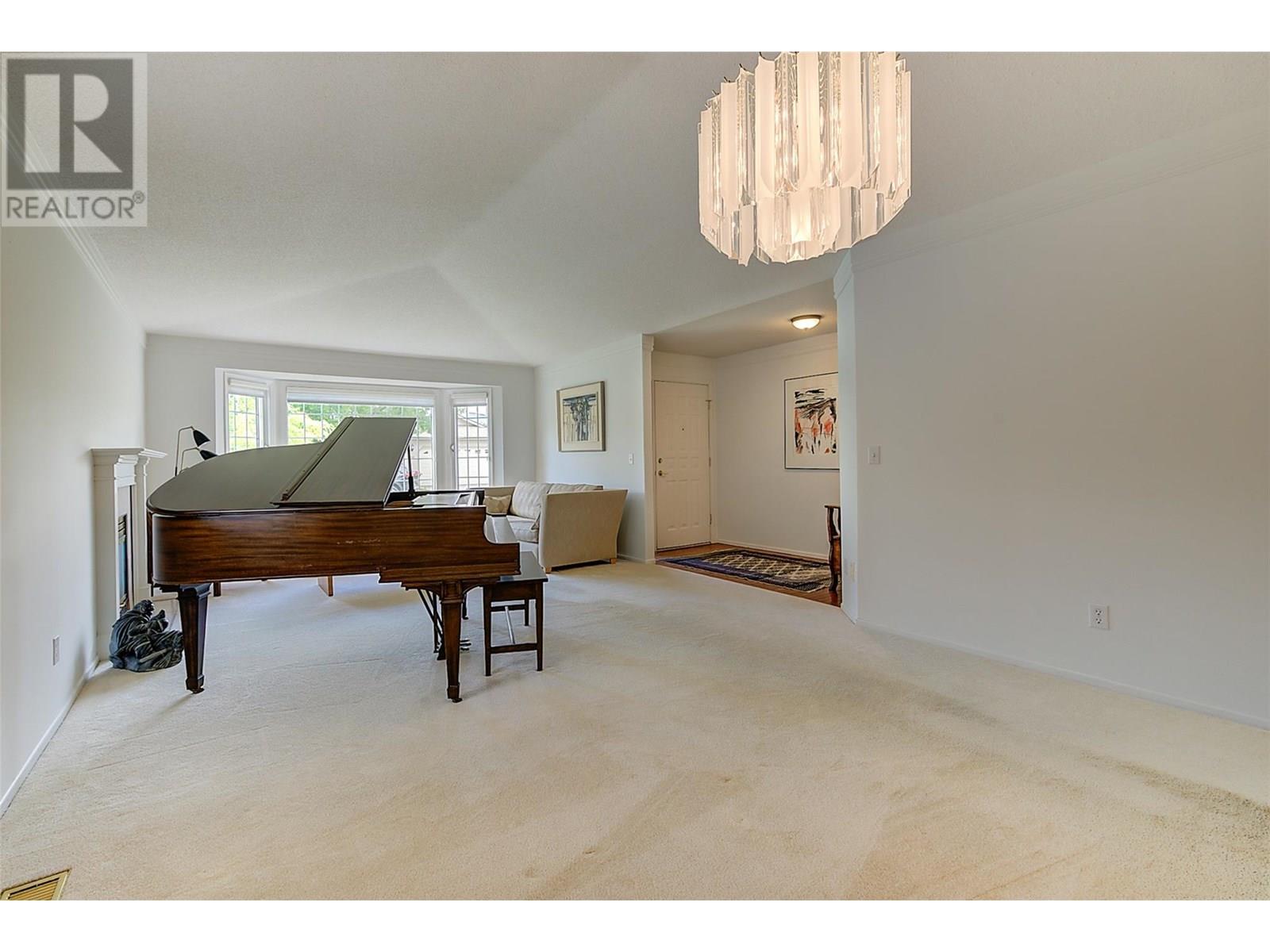 147 1201 Cameron Avenue, Kelowna