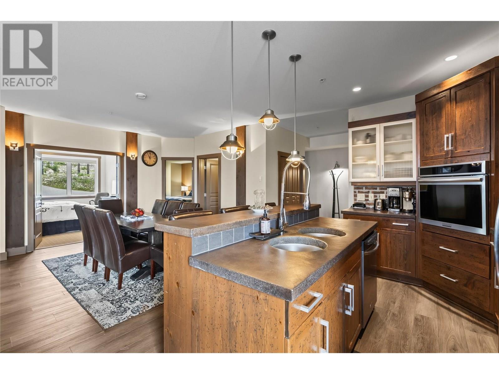 5085 Snowbird Way Unit# 101, Big White