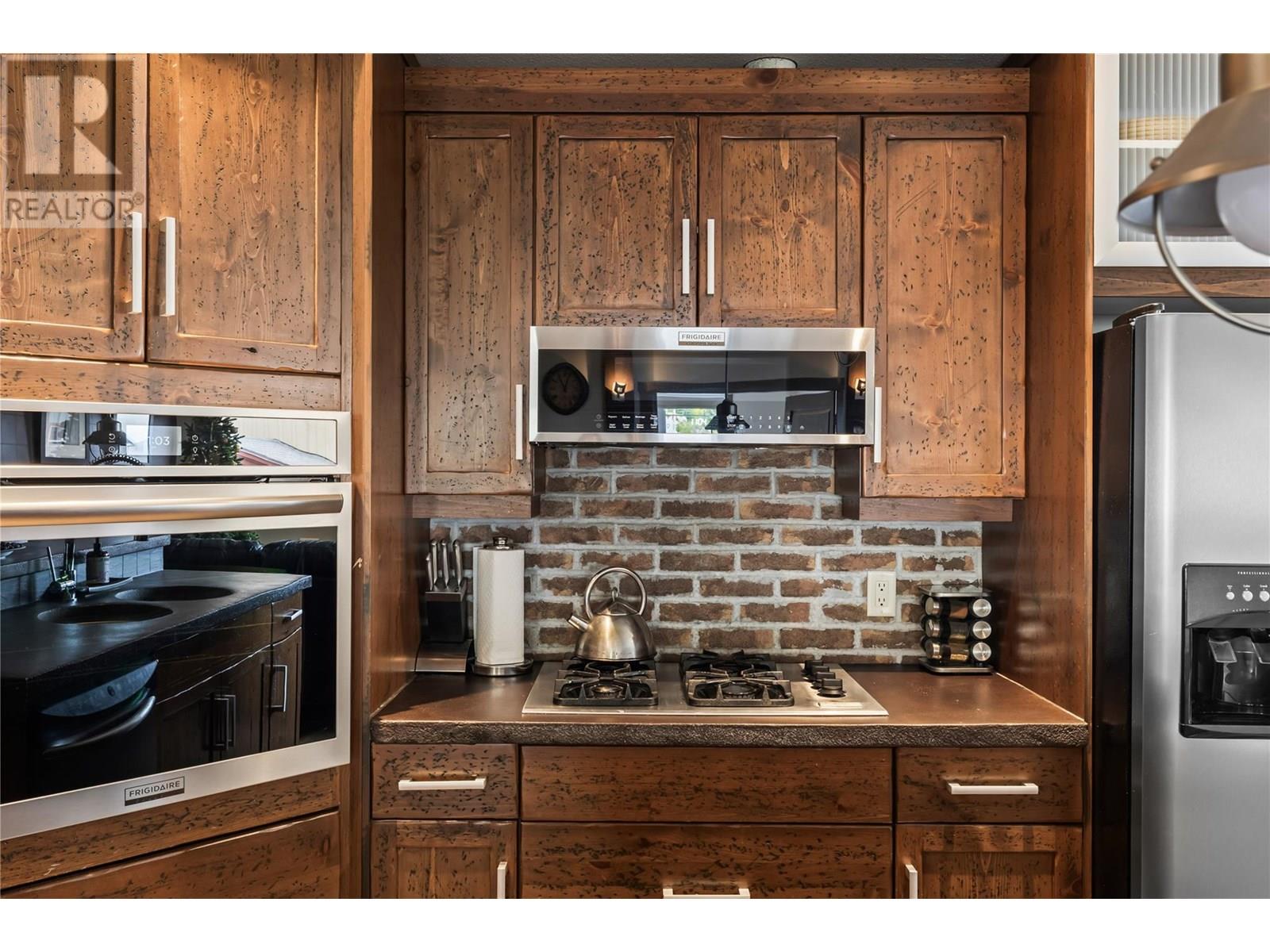 5085 Snowbird Way Unit# 101, Big White