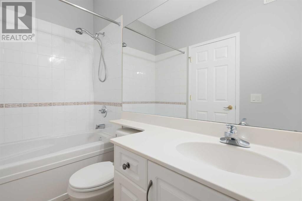 Single Family House for Sale in    Street SW Shawnee Slopes Calgary 