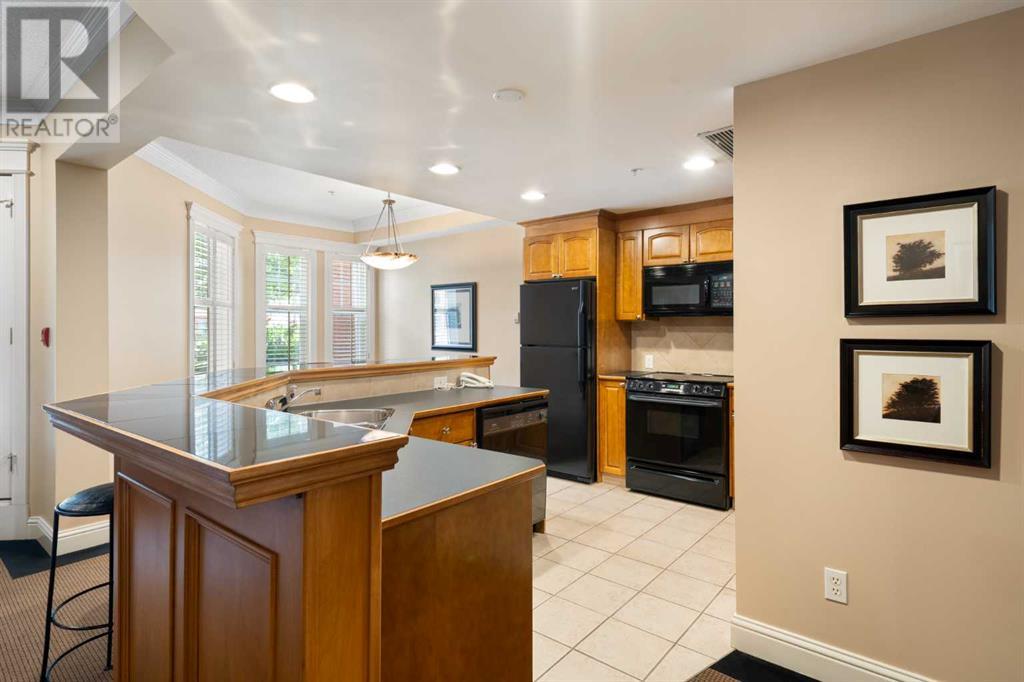 Single Family House for Sale in    Street SW Shawnee Slopes Calgary 