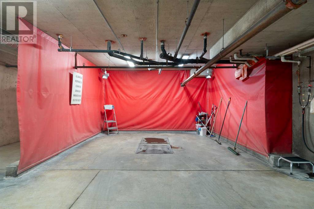Single Family House for Sale in    Street SW Shawnee Slopes Calgary 