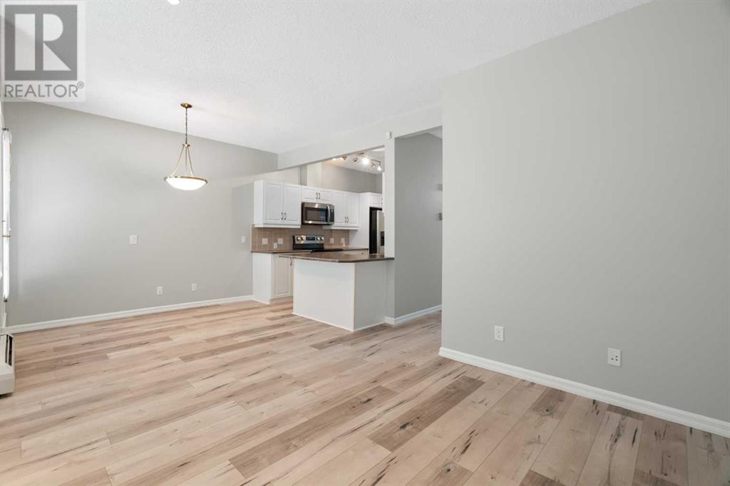 Single Family House for Sale in    Street SW Shawnee Slopes Calgary 