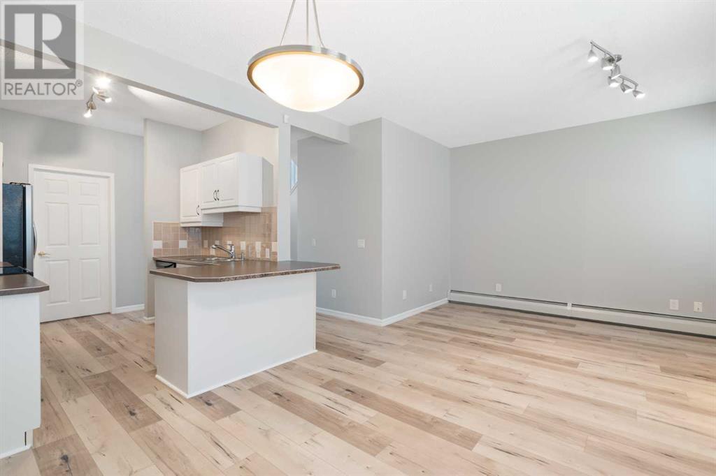 Single Family House for Sale in    Street SW Shawnee Slopes Calgary 