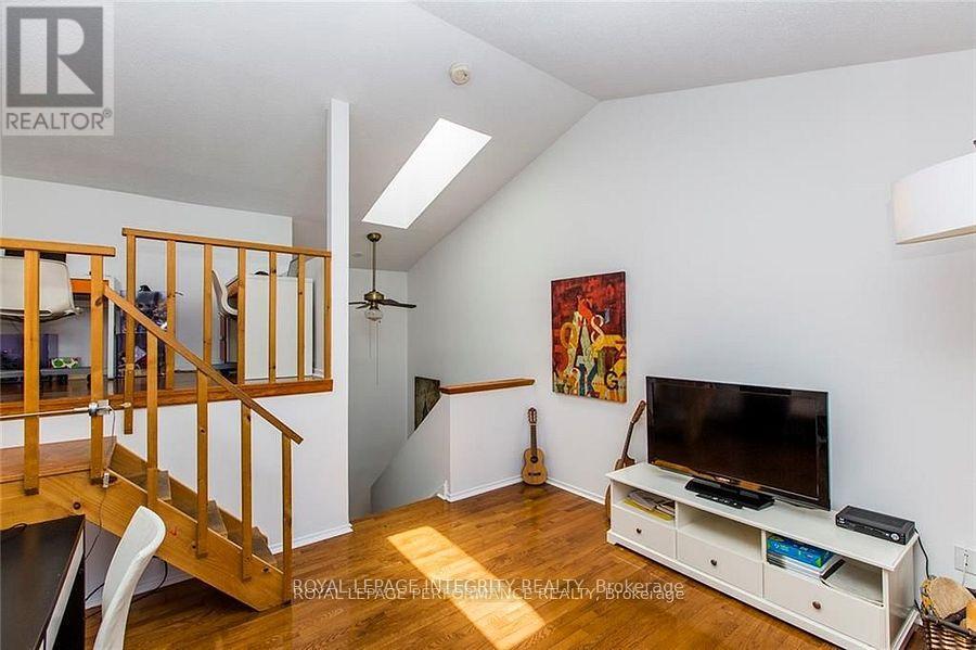 Photo 1 of 271 Bruyere Street, Ottawa ON