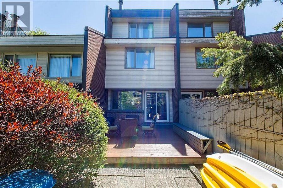 Photo 23 of 271 Bruyere Street, Ottawa ON