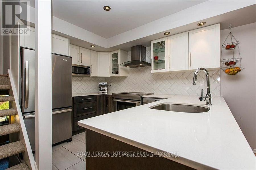 Photo 19 of 271 Bruyere Street, Ottawa ON