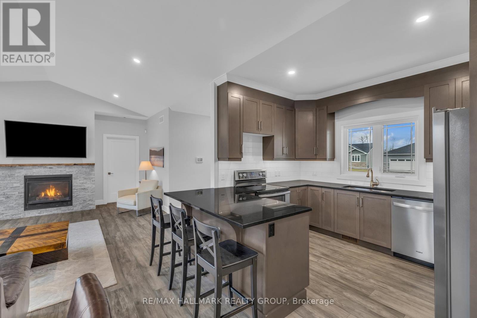 Photo 35 of 1077 Shearer Drive, Brockville ON