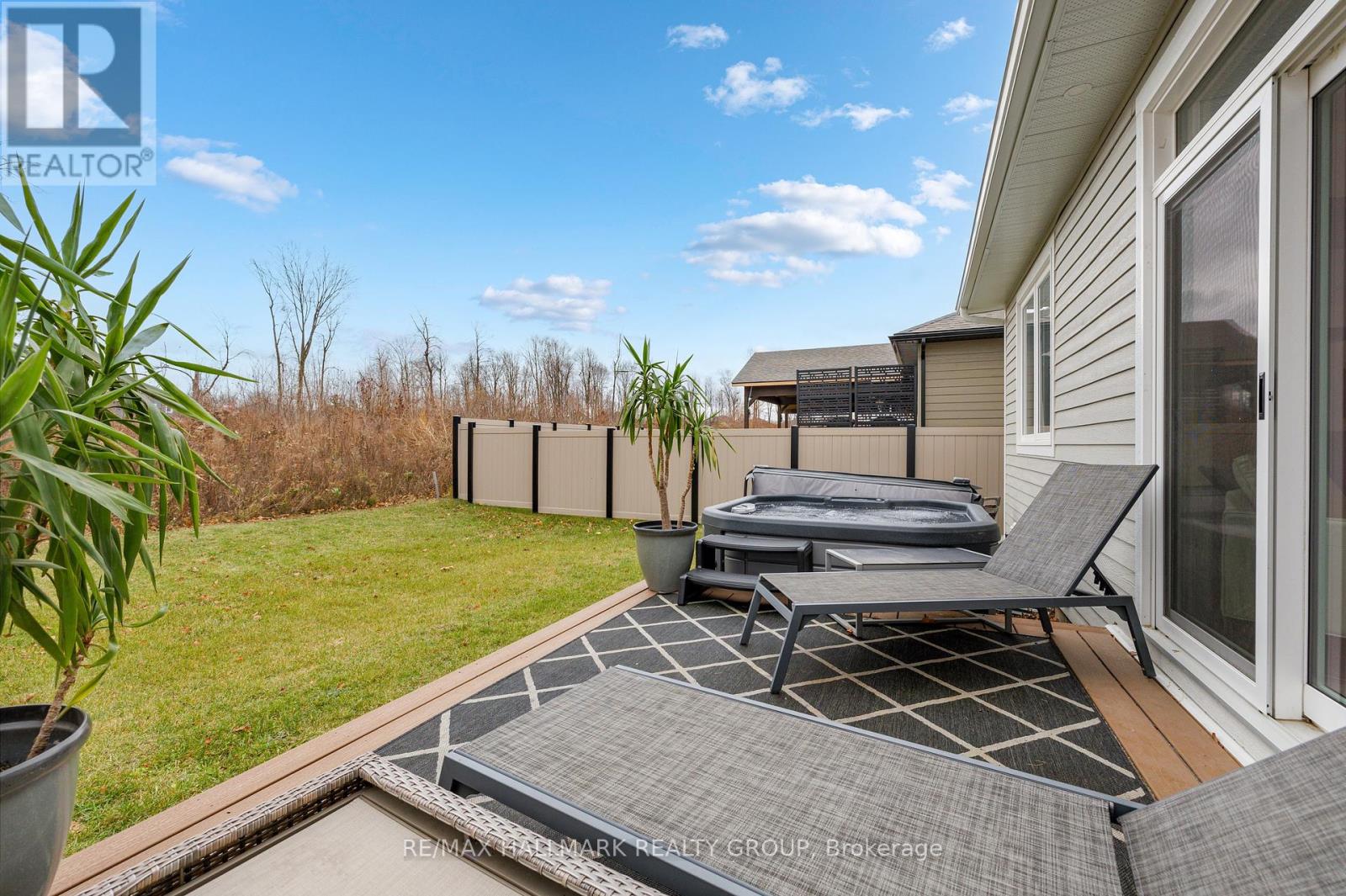 Photo 1 of 1077 Shearer Drive, Brockville ON
