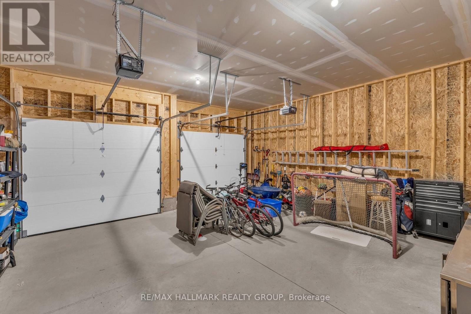 Photo 3 of 1077 Shearer Drive, Brockville ON