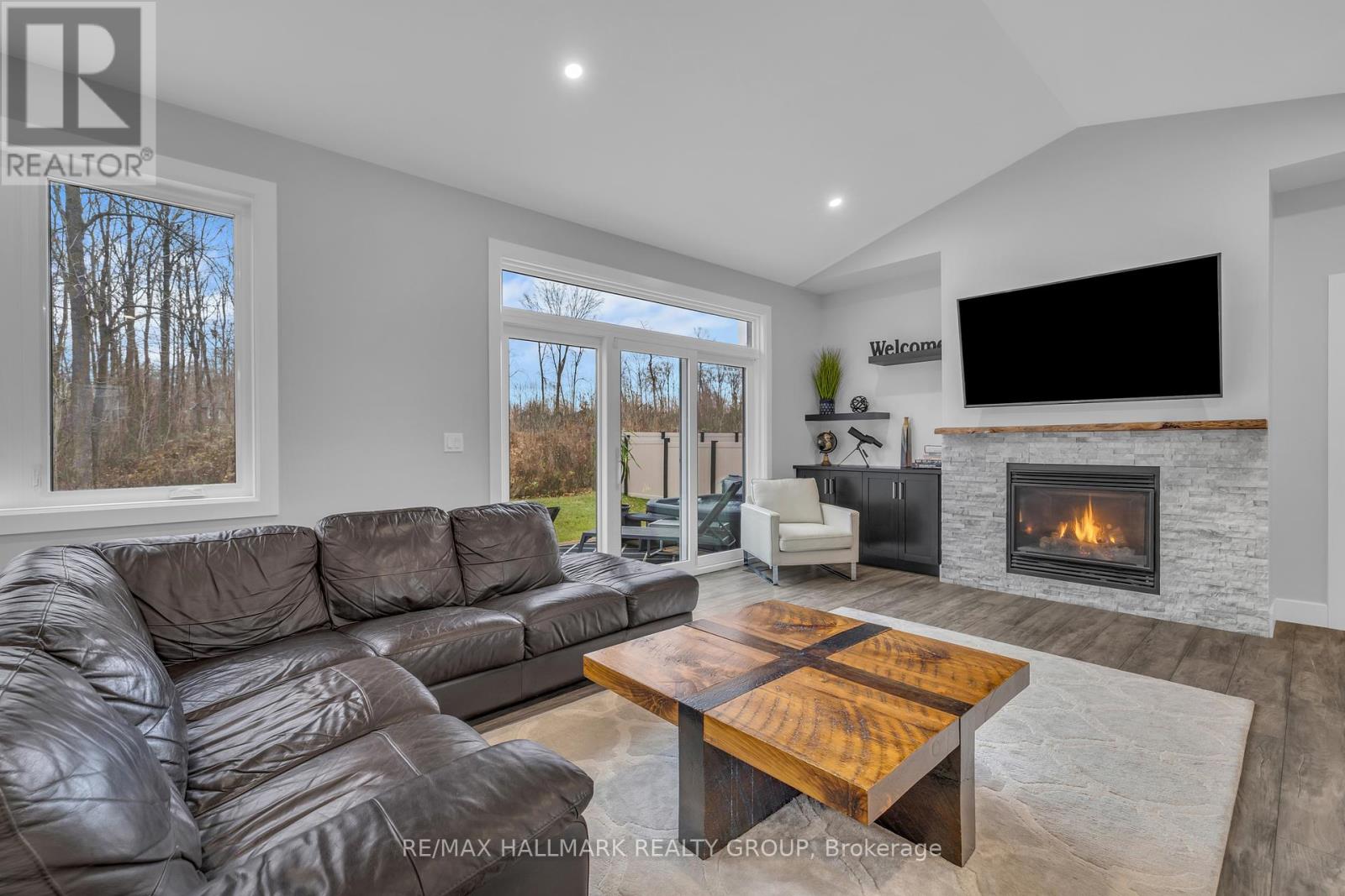 Photo 25 of 1077 Shearer Drive, Brockville ON