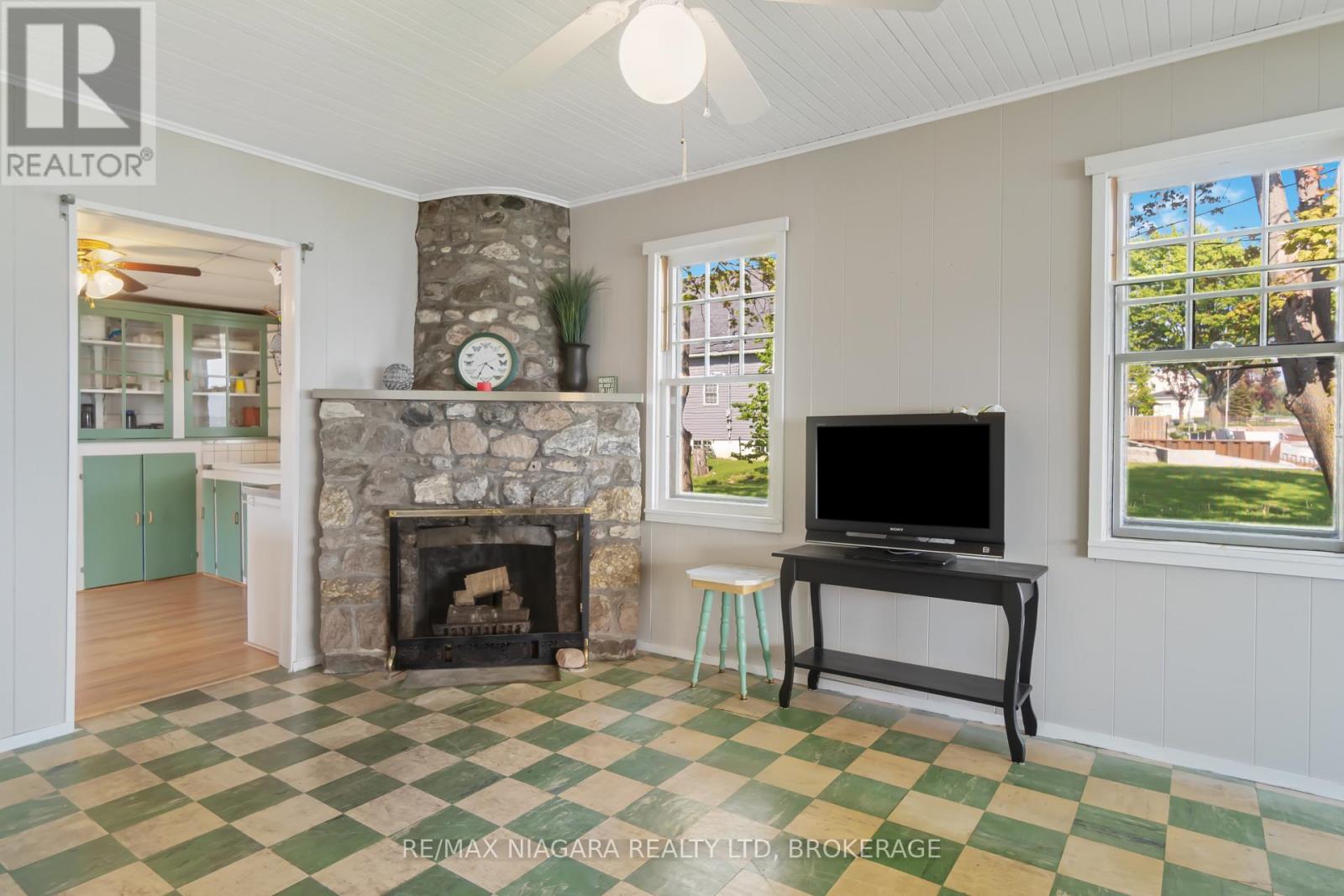Photo 2 of 10953 Lakeshore Road, Wainfleet ON