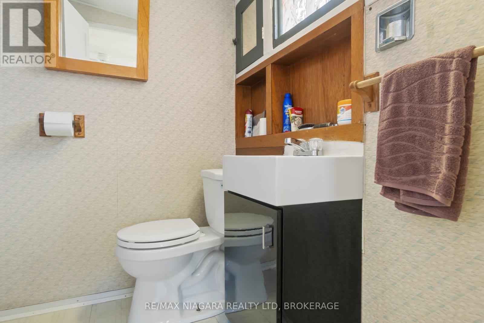 Photo 19 of 10953 Lakeshore Road, Wainfleet ON