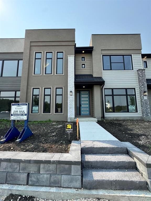 Photo 1 of 558 Couture Crescent, Winnipeg MB