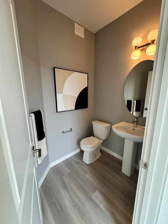 Photo 10 of 558 Couture Crescent, Winnipeg MB
