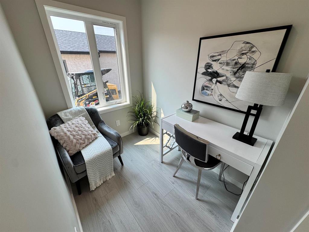 Photo 11 of 546 Couture Crescent, Winnipeg MB