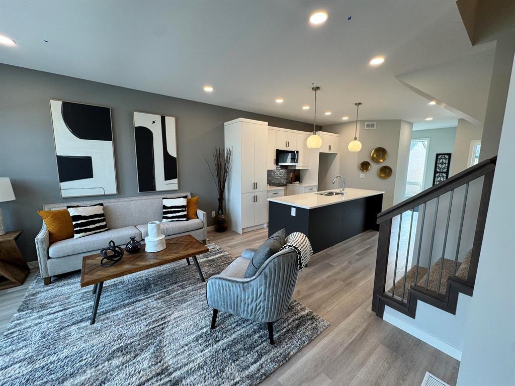 Photo 12 of 558 Couture Crescent, Winnipeg MB