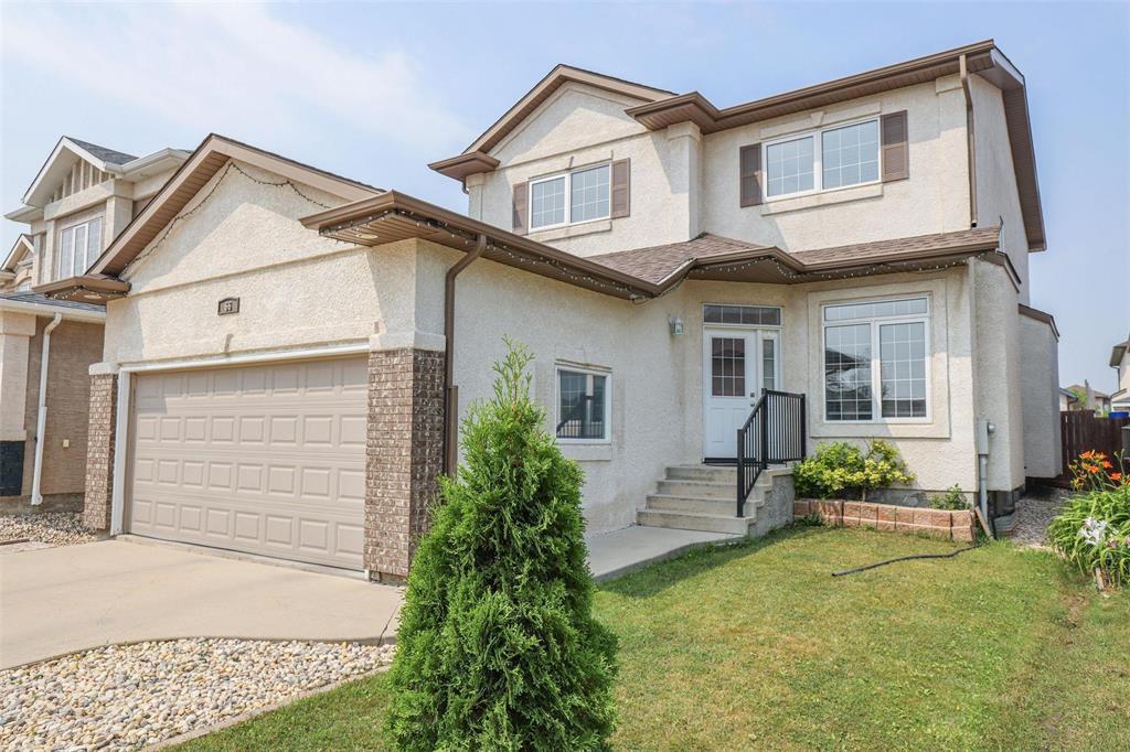 Photo 1 of 66 Baltic Bay, Winnipeg MB
