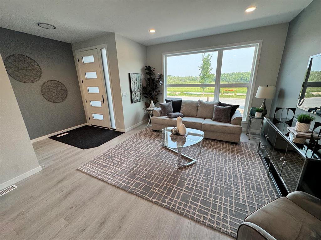 Photo 5 of 546 Couture Crescent, Winnipeg MB