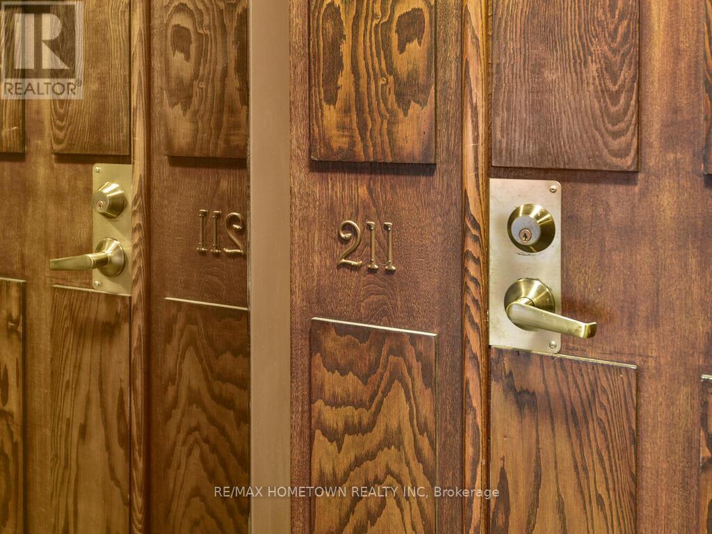 Photo 14 of 211 55 Water Street E, Brockville ON