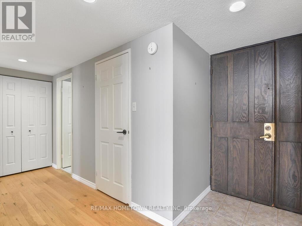 Photo 15 of 211 55 Water Street E, Brockville ON