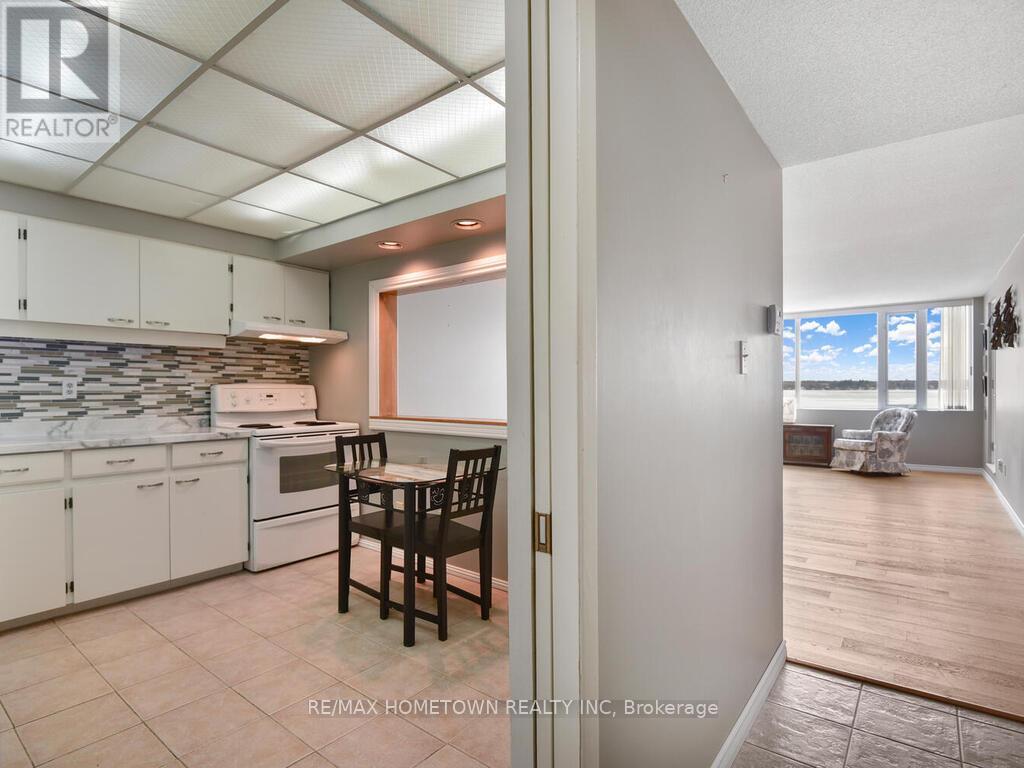 Photo 16 of 211 55 Water Street E, Brockville ON