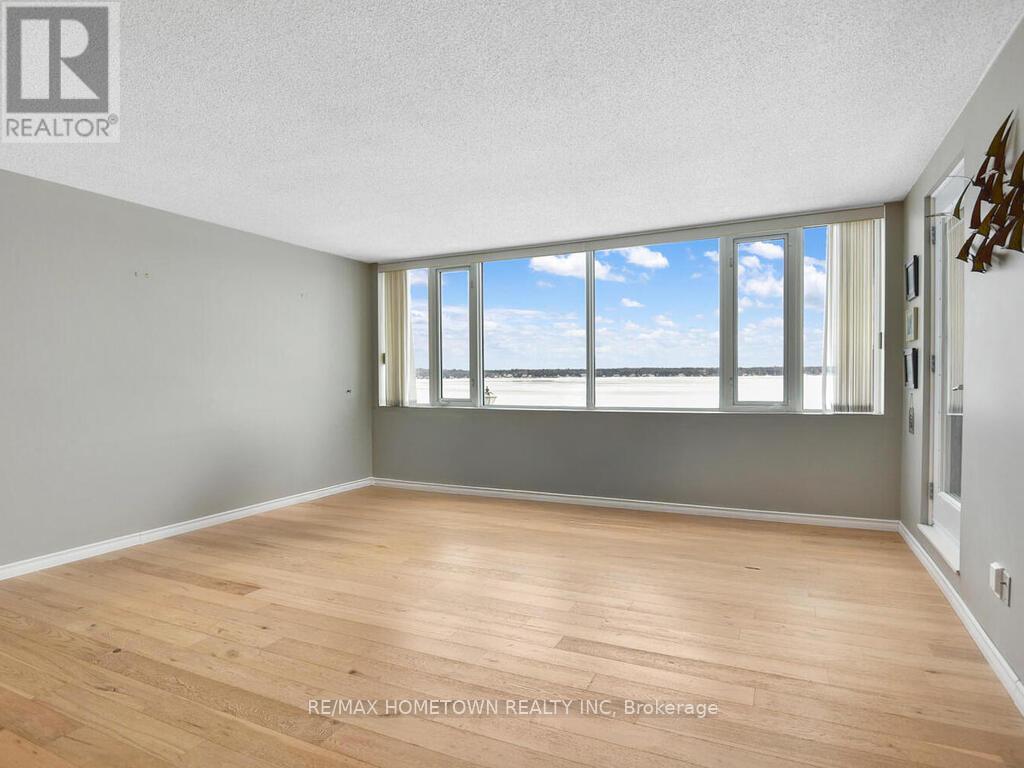 Photo 29 of 211 55 Water Street E, Brockville ON