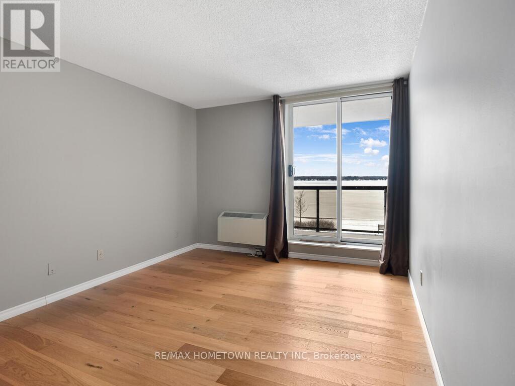 Photo 35 of 211 55 Water Street E, Brockville ON