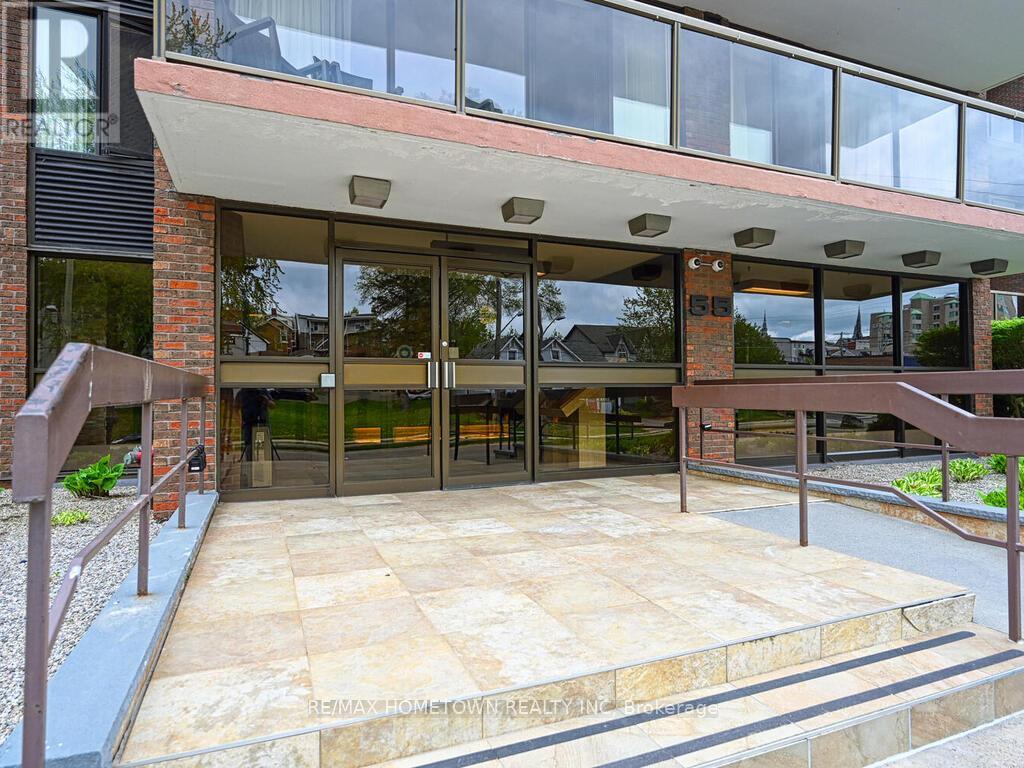 Photo 6 of 211 55 Water Street E, Brockville ON