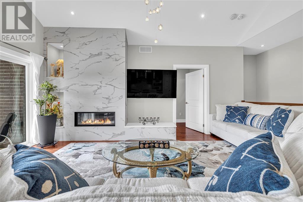 Photo 7 of 1835 Dominion Boulevard, Windsor ON