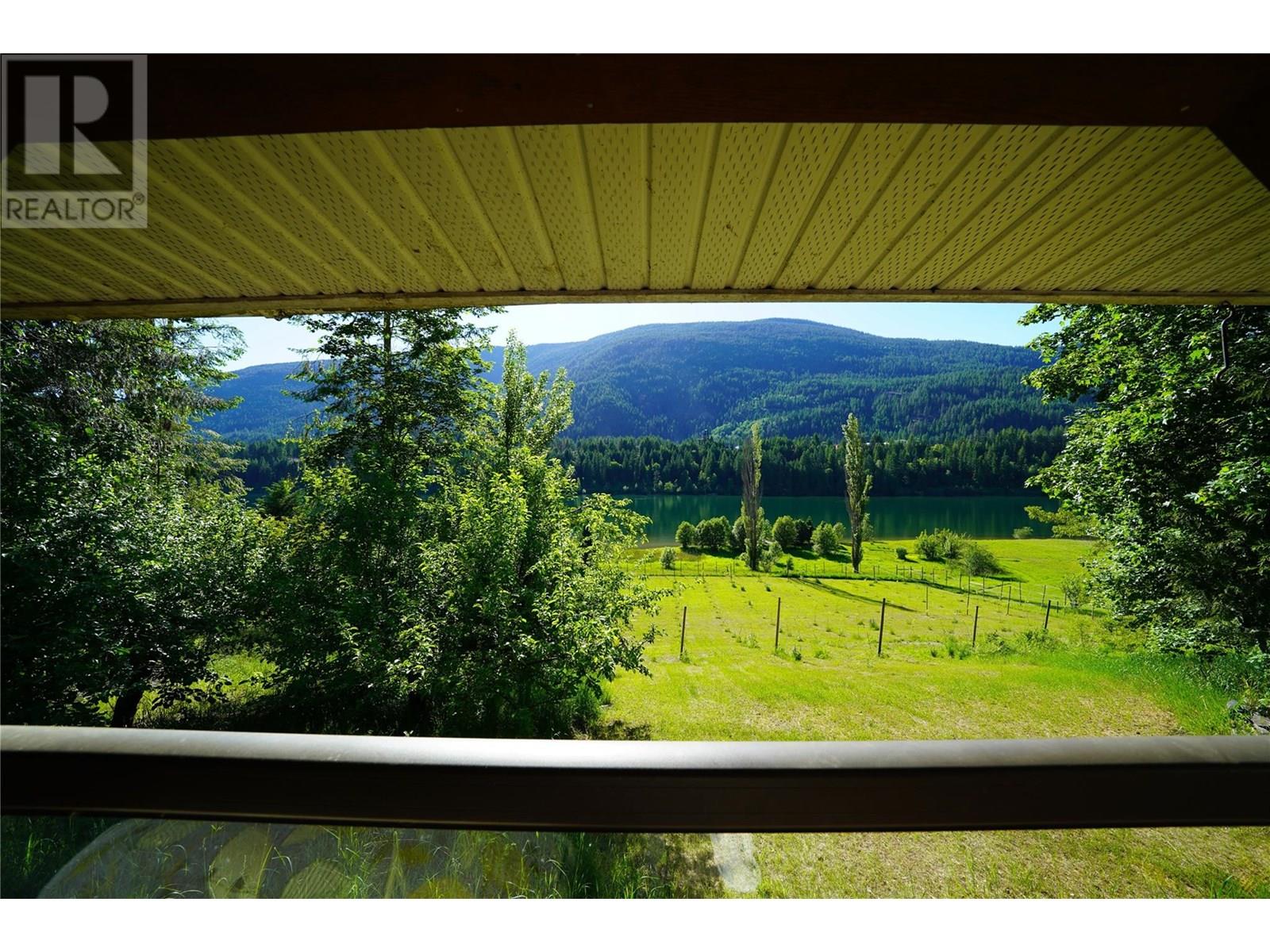 Photo 9 of 1062 Scamp Road, Glade BC