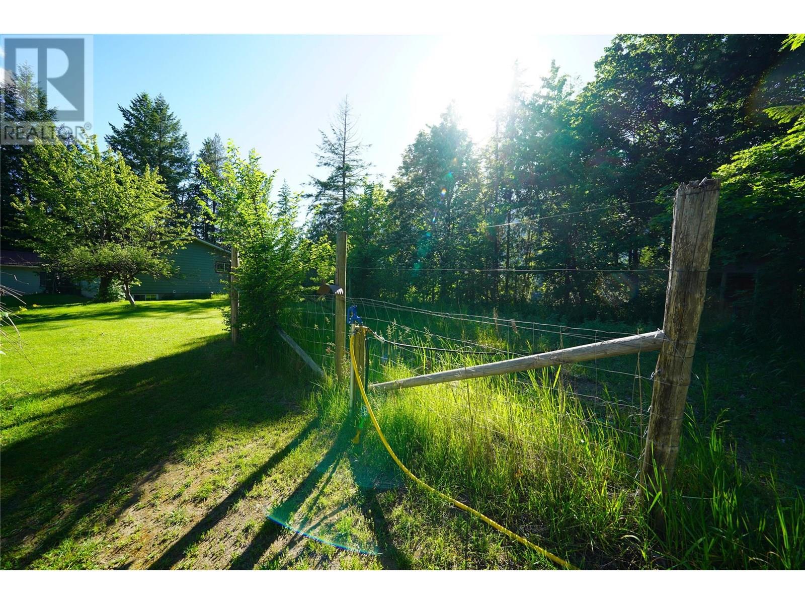 Photo 6 of 1062 Scamp Road, Glade BC