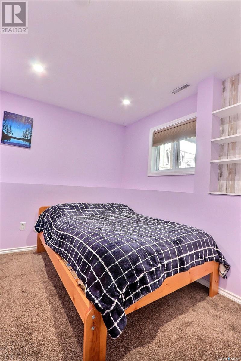 Photo 2 of 1699 Allbright Crescent, Prince Albert SK