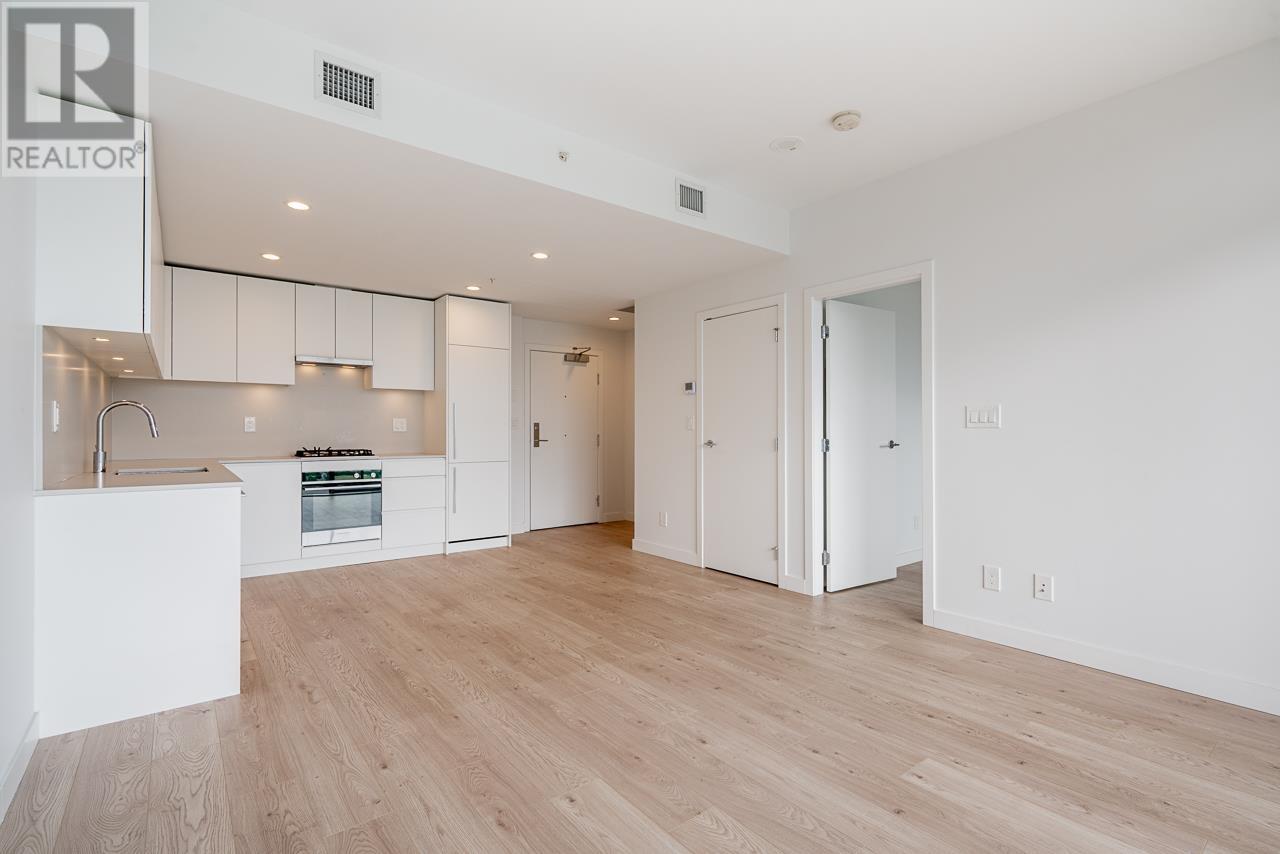 Photo 10 of 2605 2181 Madison Avenue, Burnaby BC