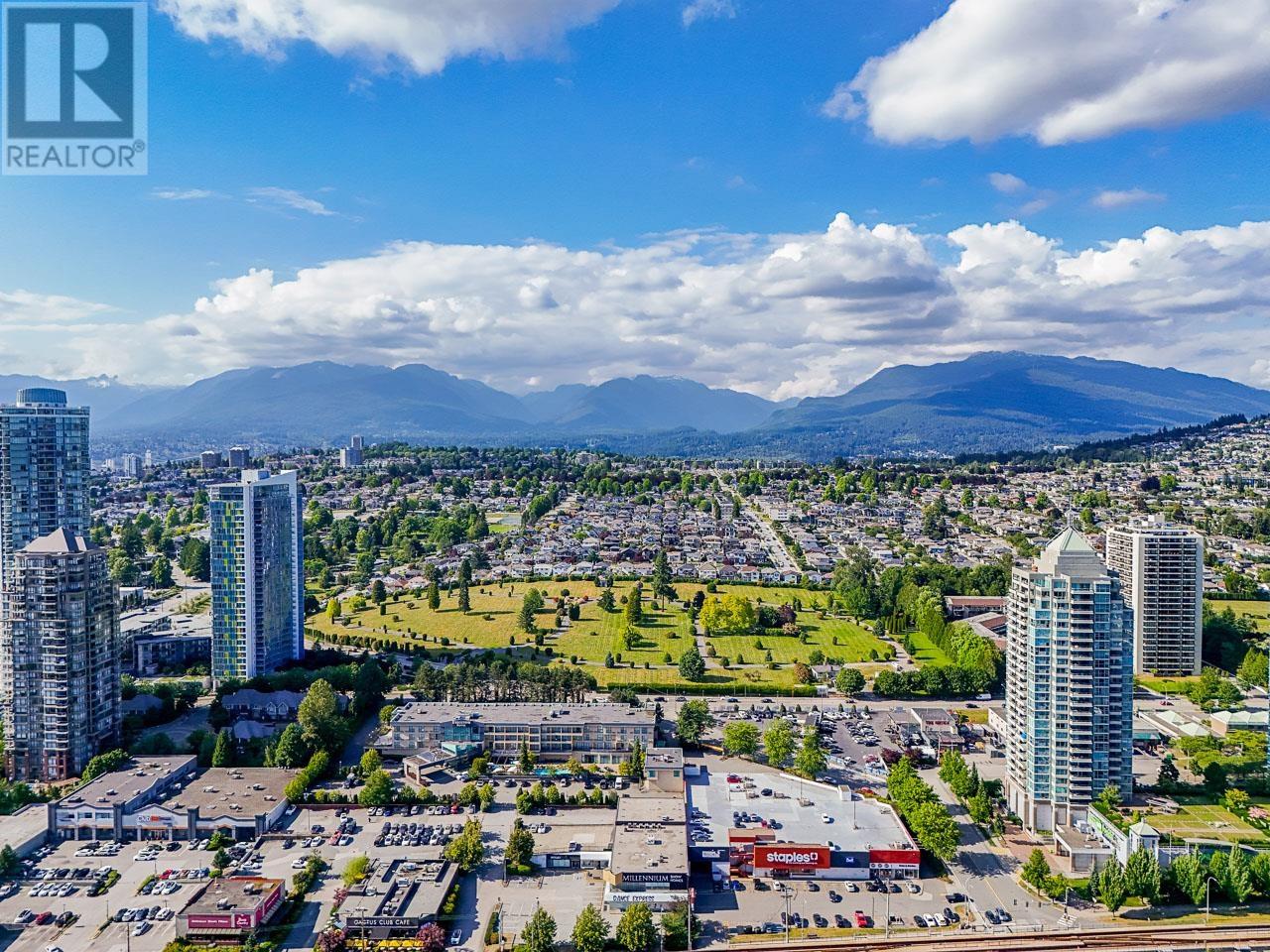 Photo 2 of 2605 2181 Madison Avenue, Burnaby BC