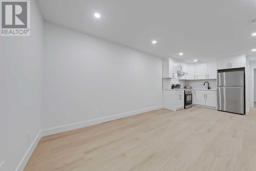 Single Family House for Sale in   Avenue NW West Hillhurst Calgary 