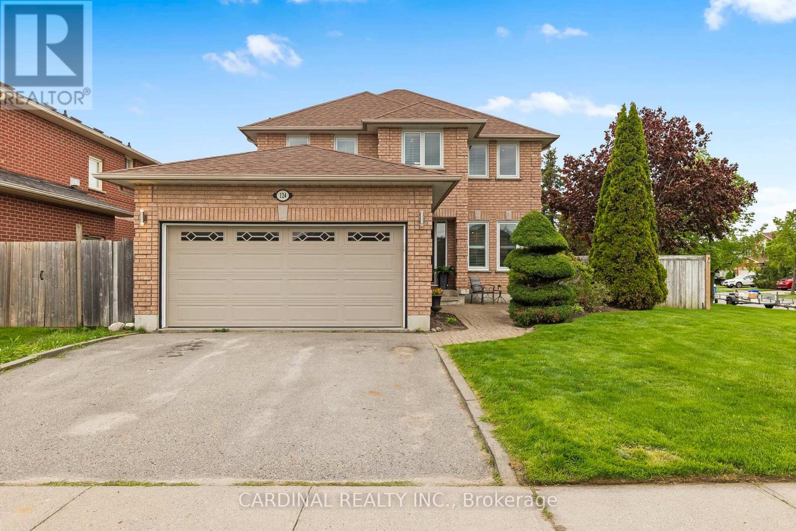 Photo 3 of 124 Avondale Drive, Clarington ON