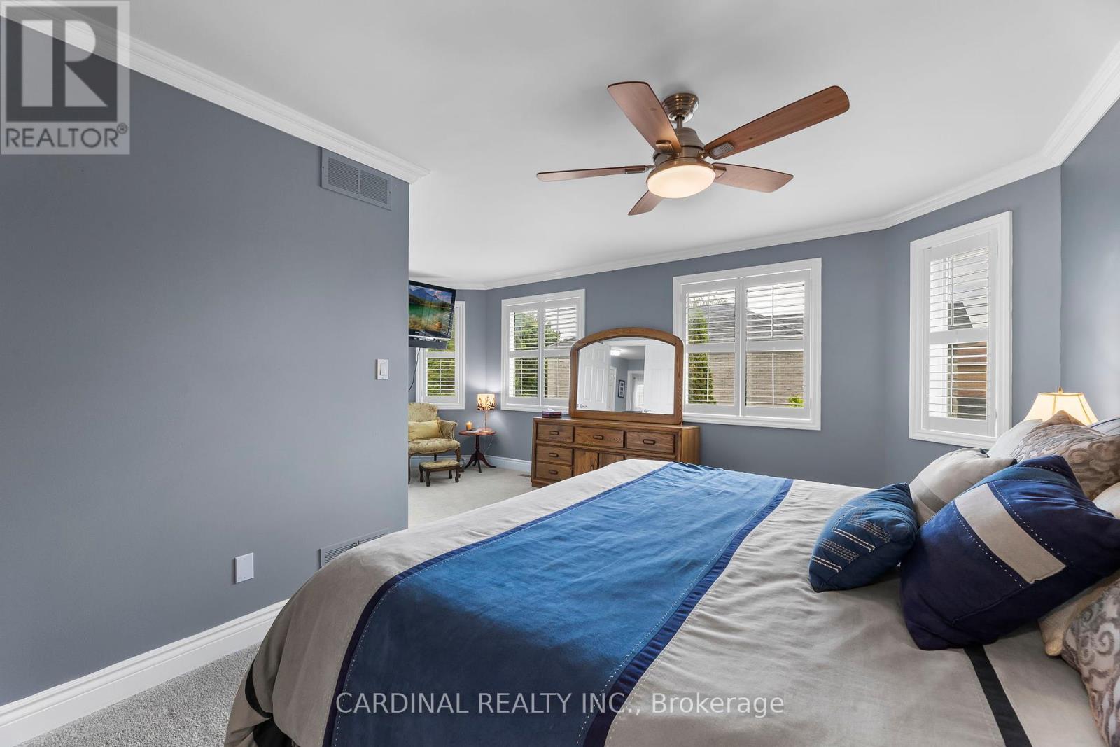Photo 29 of 124 Avondale Drive, Clarington ON