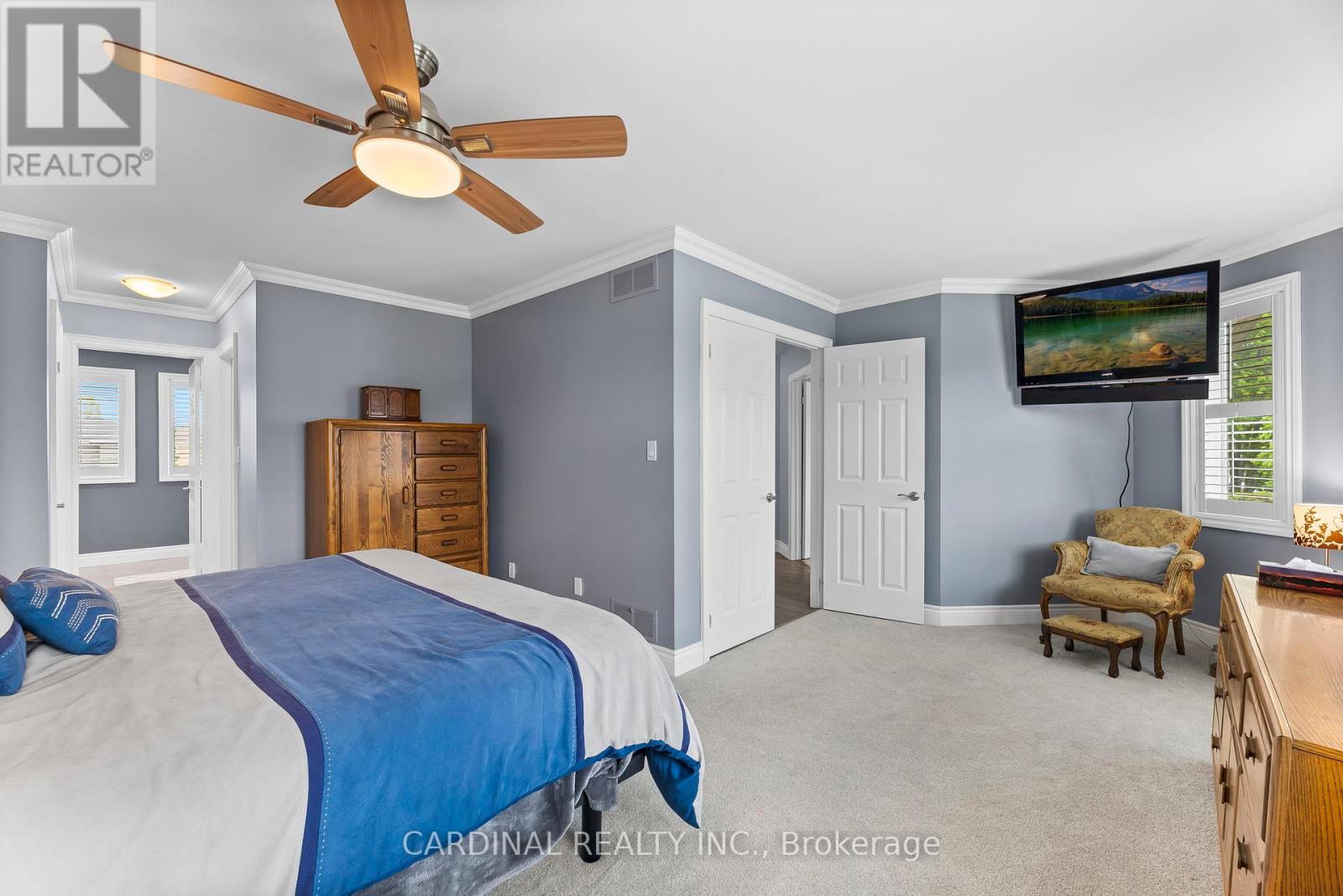 Photo 20 of 124 Avondale Drive, Clarington ON