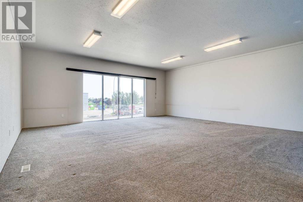 Photo 9 of 104 10920 84 Avenue, Grande Prairie AB