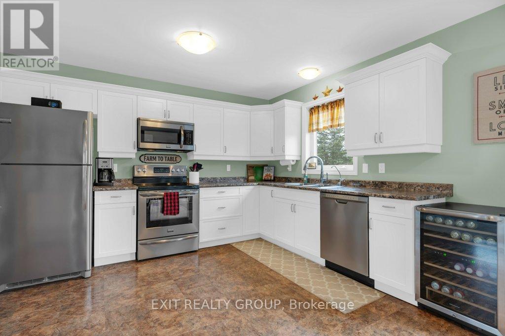 Photo 10 of 2073 Shannon Road, Tyendinaga ON