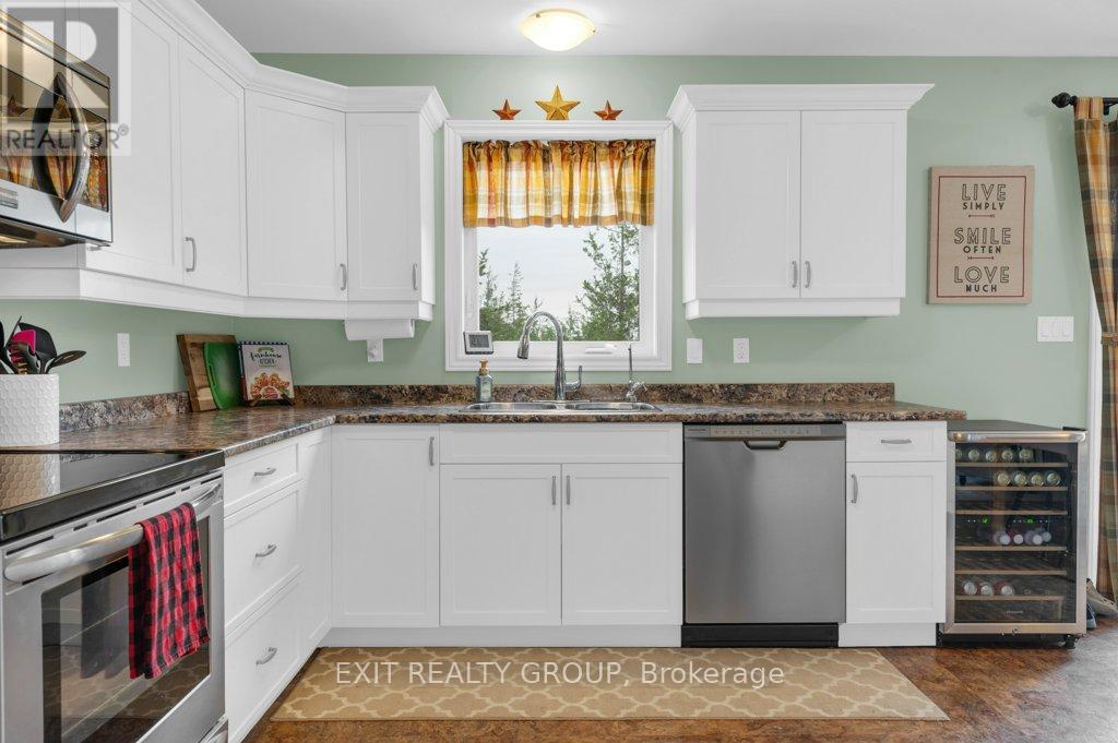 Photo 11 of 2073 Shannon Road, Tyendinaga ON